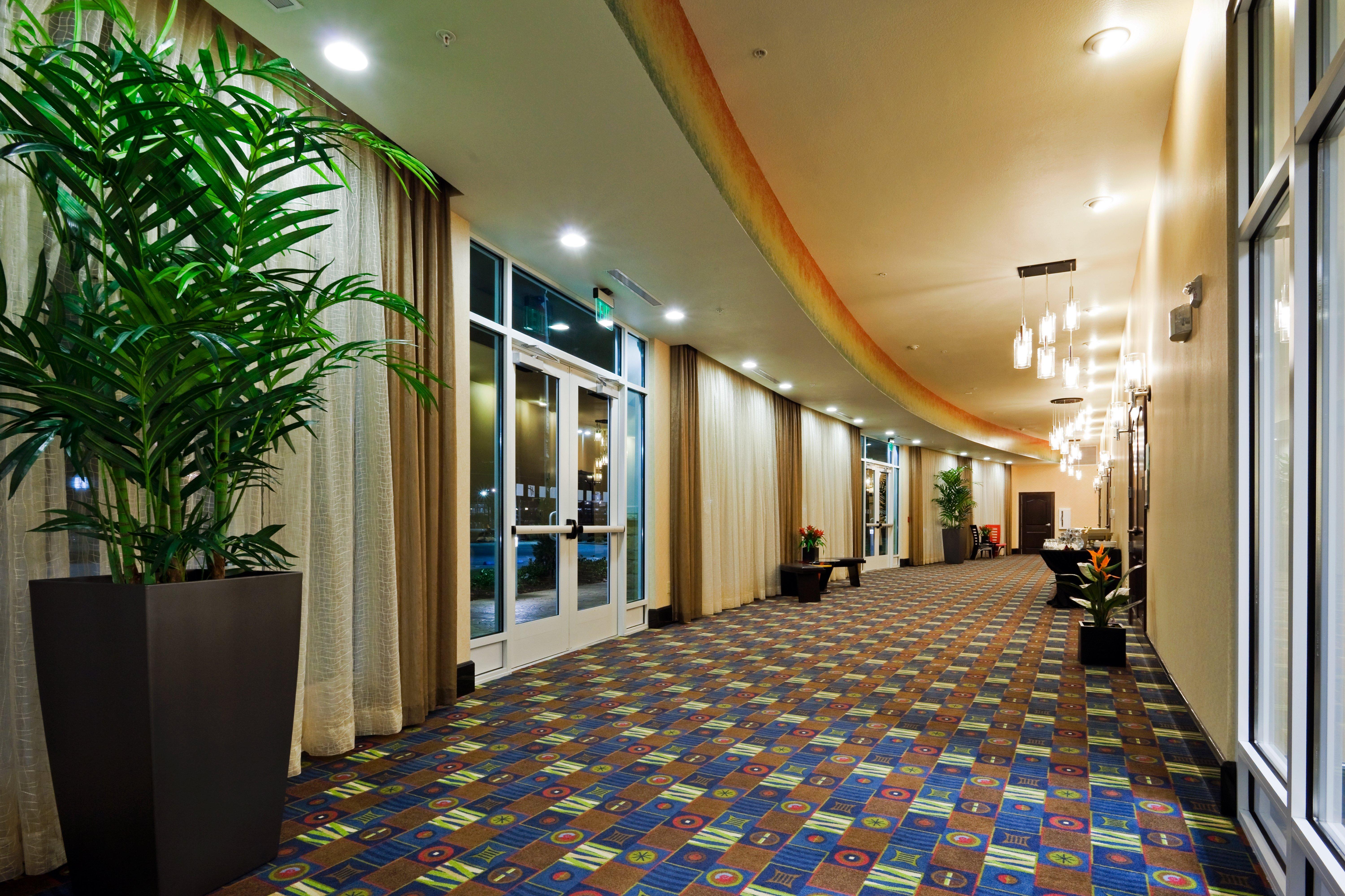 Holiday Inn Hotel & Suites Waco Northwest By Ihg Bellmead Exterior foto